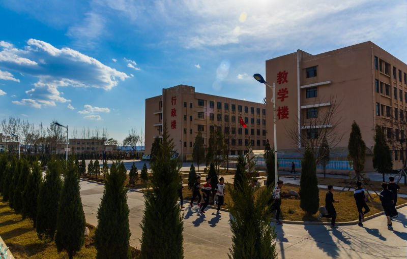 晉城市華洋職業(yè)中學(xué)校學(xué)費、大概收費是多少