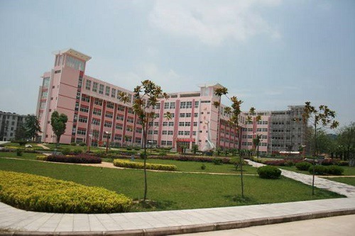 2022年黔東南應(yīng)用技術(shù)學(xué)校學(xué)費(fèi)多少錢