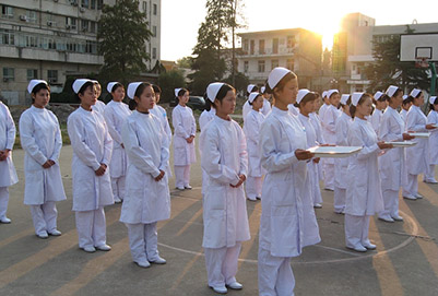 貴陽衛(wèi)生學校的同學是如何招收學生的