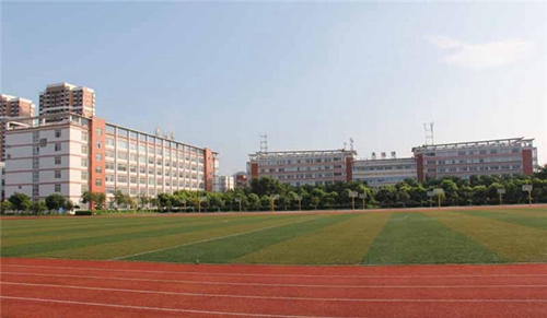 四川省南充外國語中等專業(yè)學(xué)校圖片、照片