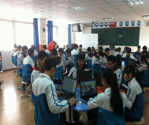 成都市洞子口職業(yè)高級中學(xué)（成都四十四中學(xué)）電子商務(wù)專業(yè)實(shí)訓(xùn)課