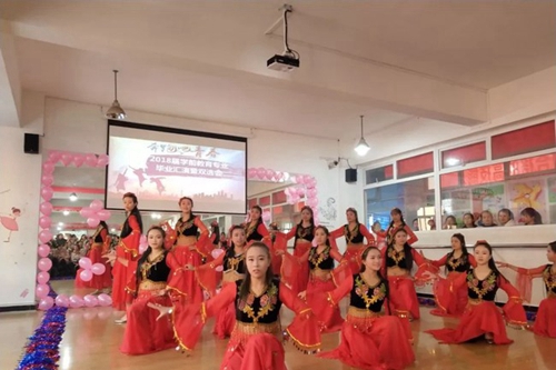雅安市職業(yè)高級中學(雅安職高)前教育專業(yè)畢業(yè)匯演