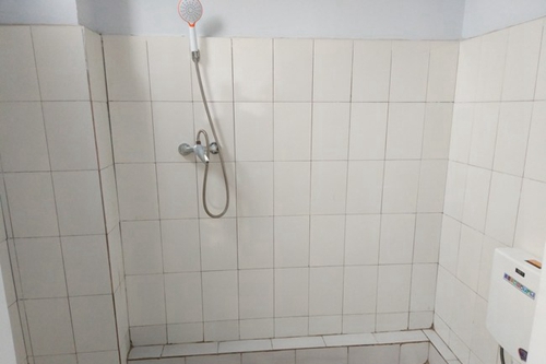 南充技師學院建華校區(qū)獨立衛(wèi)生間熱水淋浴