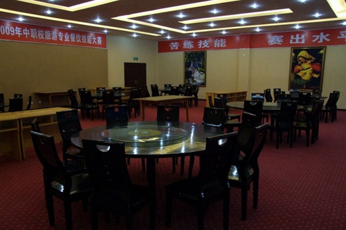 四川省成都市禮儀職業(yè)中學(xué)餐飲實(shí)作室