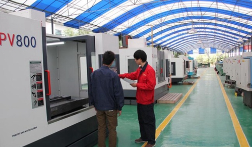 成都汽車職業(yè)技術學校（龍泉汽車學校）數(shù)控實訓室
