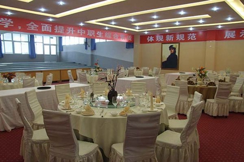 四川省成都市禮儀職業(yè)中學餐飲實訓室1