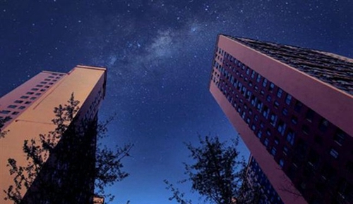 資陽汽車科技職業(yè)學(xué)校學(xué)生電梯公寓夜景圖