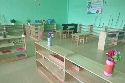 成都市中山職業(yè)技術學校蒙臺梭利模擬幼兒園2
