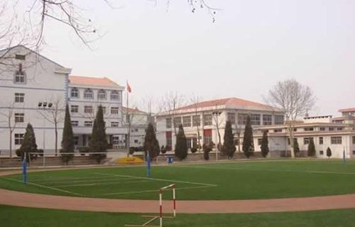 重慶市潼南區(qū)教師進(jìn)修學(xué)校學(xué)校運(yùn)動(dòng)場地