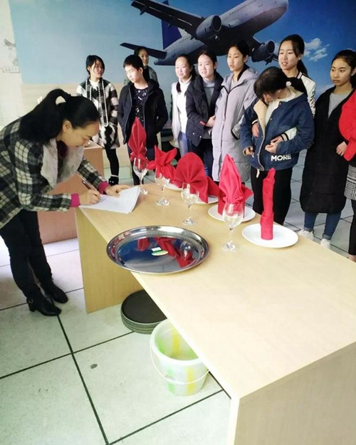 渠縣職業(yè)中專學(xué)校旅游服務(wù)與管理專業(yè)2