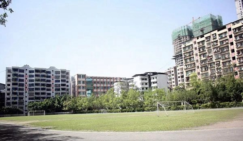 渠縣職業(yè)中專學(xué)校運(yùn)動(dòng)場(chǎng)4