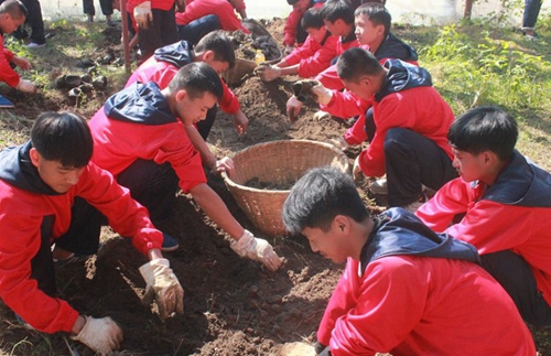 攀枝花市華森職業(yè)學校現(xiàn)代農(nóng)藝技術(shù)（農(nóng)業(yè)牧漁升學）