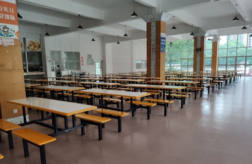 貴陽精工科技學(xué)校（貴陽現(xiàn)代裝備技工學(xué)校）食堂環(huán)境