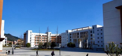貴州經(jīng)貿(mào)職業(yè)技術(shù)學(xué)院校園日常