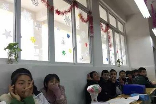 簡(jiǎn)陽市養(yǎng)馬中學(xué)班級(jí)活動(dòng)2