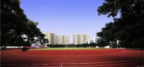 四川省彭州市第一中學(xué)操場(chǎng)全貌