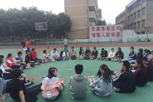 成都市新都區(qū)泰興中學校集體活動