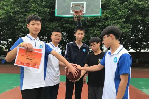 成都市新都區(qū)泰興中學?；@球比賽獲獎
