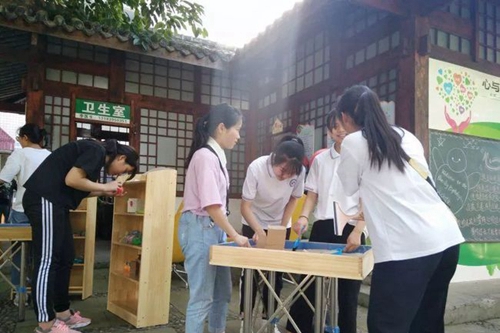 成都高新三岔中學多彩校園