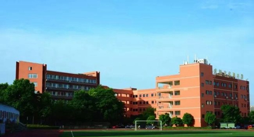 成都市實驗中學(xué)足球場