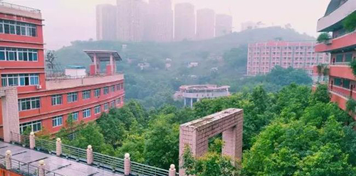 涪陵五中學校走廊
