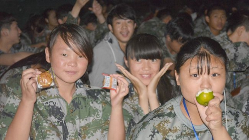 貴陽(yáng)市工業(yè)職業(yè)學(xué)校中秋晚會(huì)