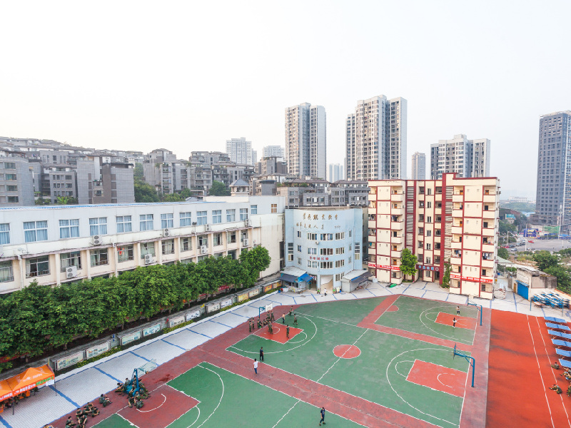 重慶輕軌專業(yè)學(xué)校校園圖片