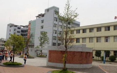 四川省理工大學(xué)成人教育學(xué)院怎么樣