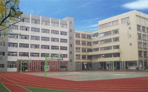 襄樊鐵路工業(yè)學(xué)校高鐵乘務(wù)專(zhuān)業(yè)怎么樣？專(zhuān)業(yè)如何？