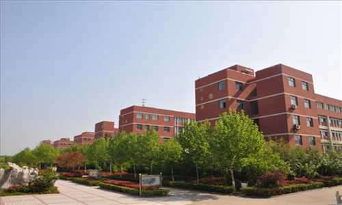 重慶市經貿中等專業(yè)學校建筑專業(yè)師資隊伍怎么樣