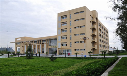 重慶市商務(wù)高級(jí)技工學(xué)校簡介