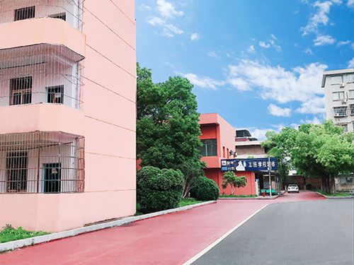 遼寧裝備制造職業(yè)技術(shù)學(xué)院工業(yè)機器人技術(shù)專業(yè)介紹