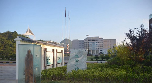 2022口腔醫(yī)學初中好就業(yè)嗎