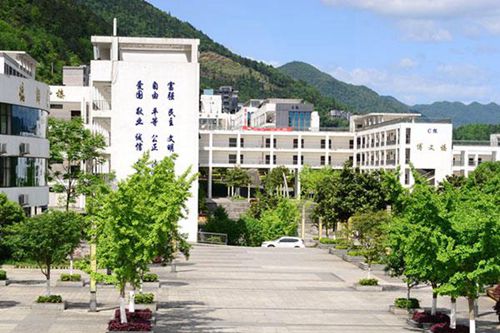 廈門初中生想上大學哪3個專業(yè)最適合？