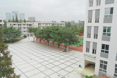 唐山職業(yè)技術學院汽修學費多少
