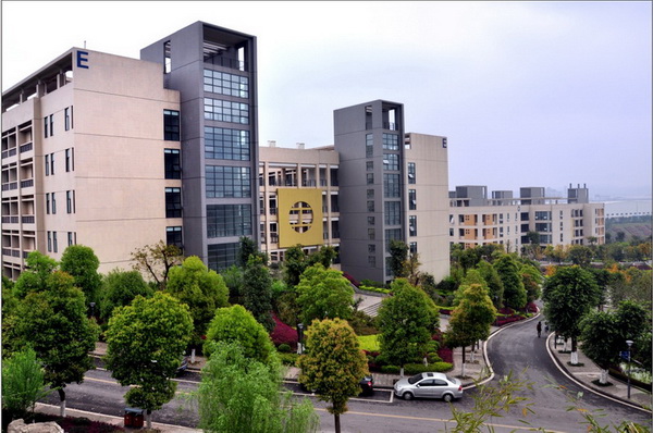 重慶工業(yè)職業(yè)技術學院