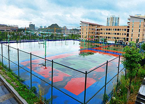 重慶鐵路運(yùn)輸技工學(xué)校2025年學(xué)費(fèi)多少錢一年
